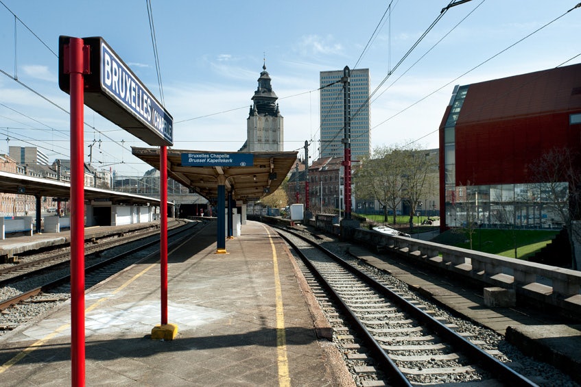train platform at Gare de la Chapelle